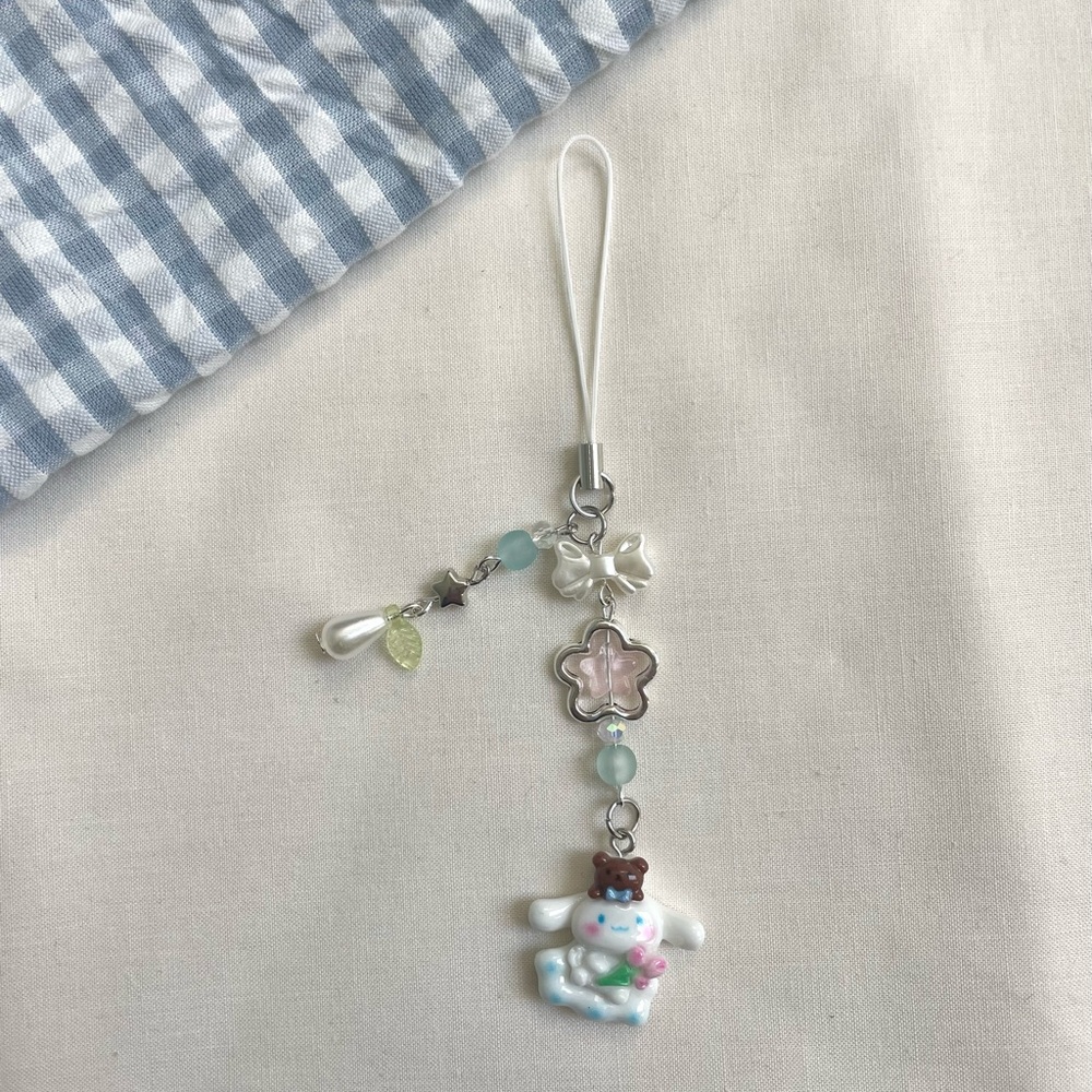 cloud cinnamonroll phone charm